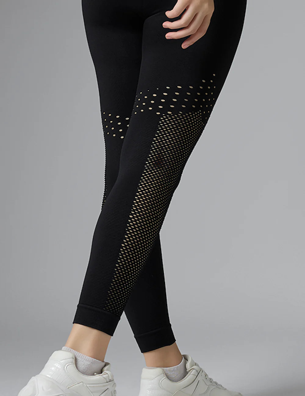 High performance black sports bra and leggings set