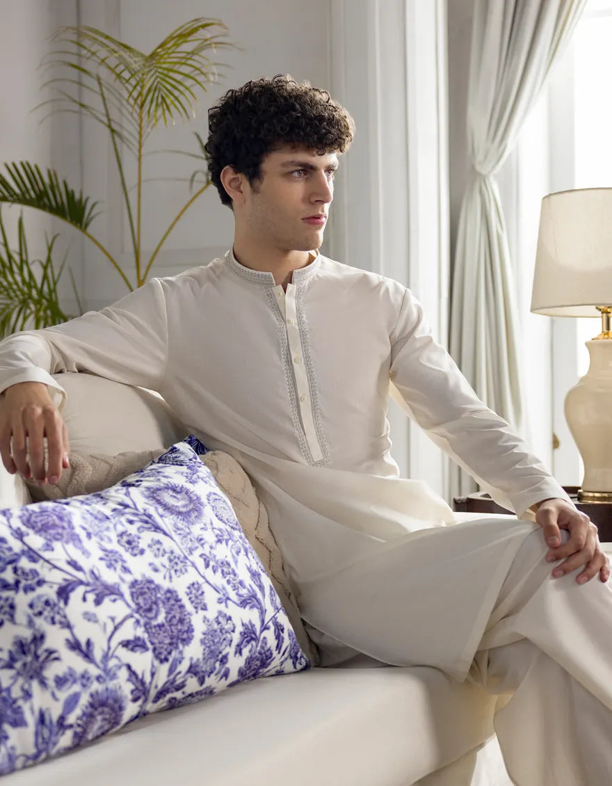 OFF WHITE SEMI-FORMAL KAMEEZ SHALWAR