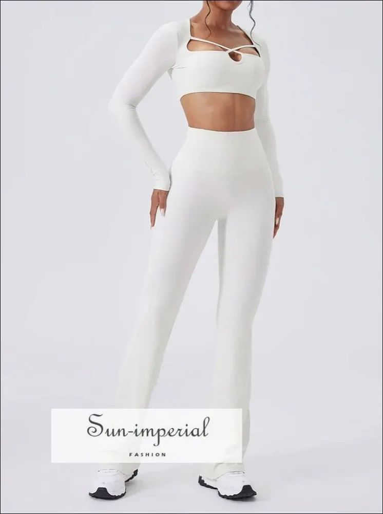 Long sleeve fitted activewear set with high-waist leggings